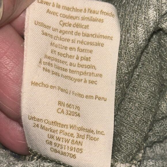 UO Free People Thermal Top Womans Small V-neck Raglan Long Sleeve Color Block - Picture 8 of 10